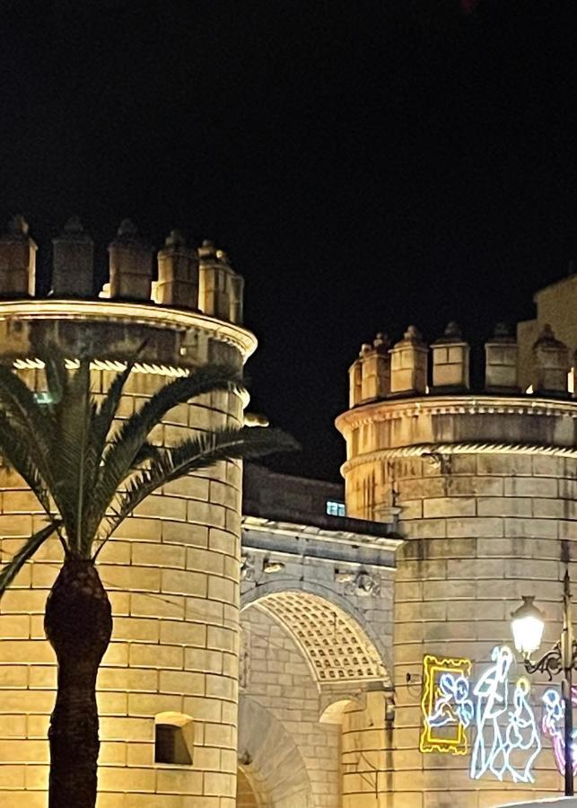 Alojamientos Puerta Palma Con Vistas Y Parking Badajoz Kültér fotó